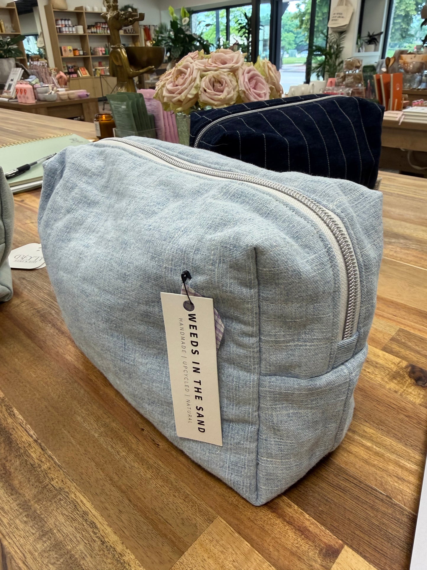 DENIM TOILETRY BAG - LIGHT BLUE CROSSHATCH