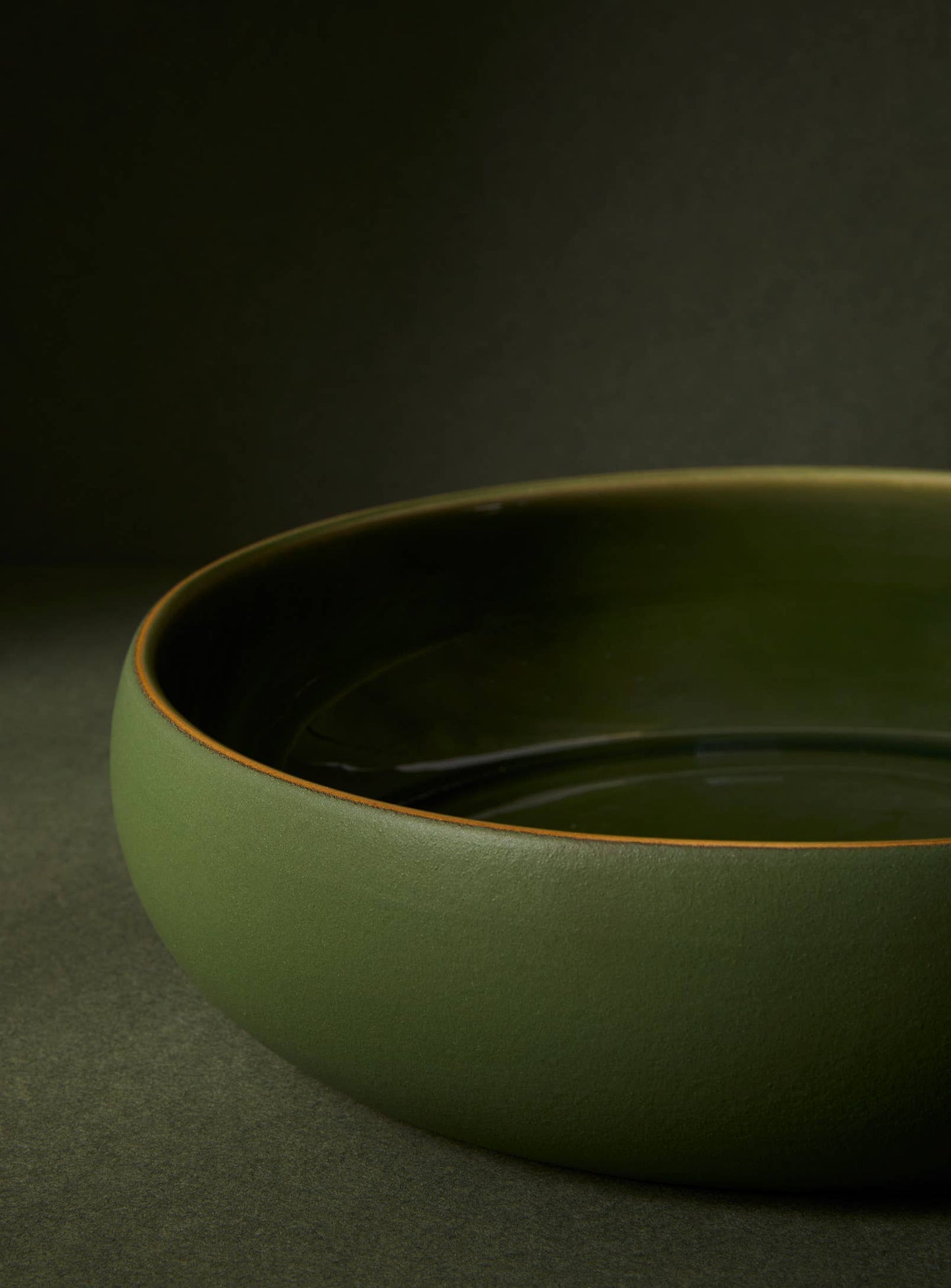 Stoneware Shallow Serving Bowl